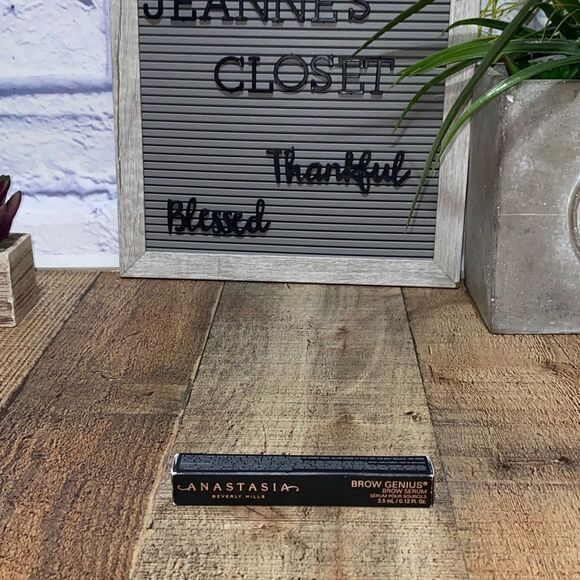Anastasia Beverly Hills Other - Anastasia Beverly Hills
Brow Genius